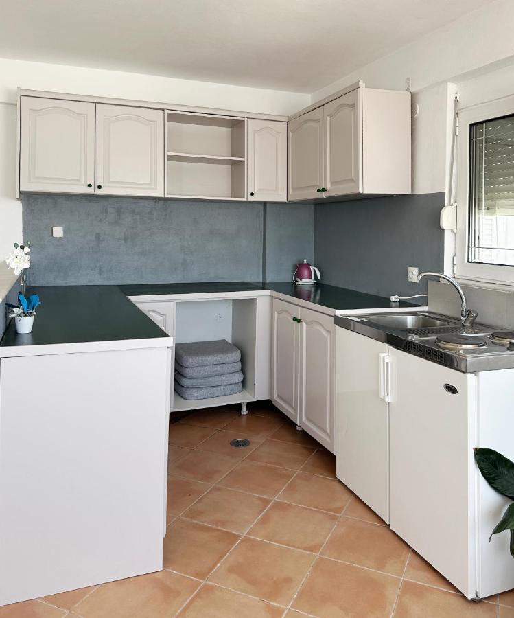 Helen'S House Apartment เอียราเปตรา ภายนอก รูปภาพ