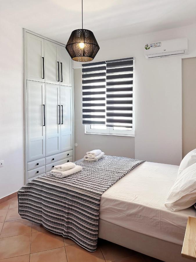 Helen'S House Apartment เอียราเปตรา ภายนอก รูปภาพ